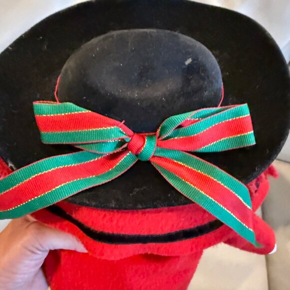 1990 Eden 20" Madeline Doll w/ Red Coat, Plaid Red, Dress Hat, & Appendix Scar - Picture 6 of 9